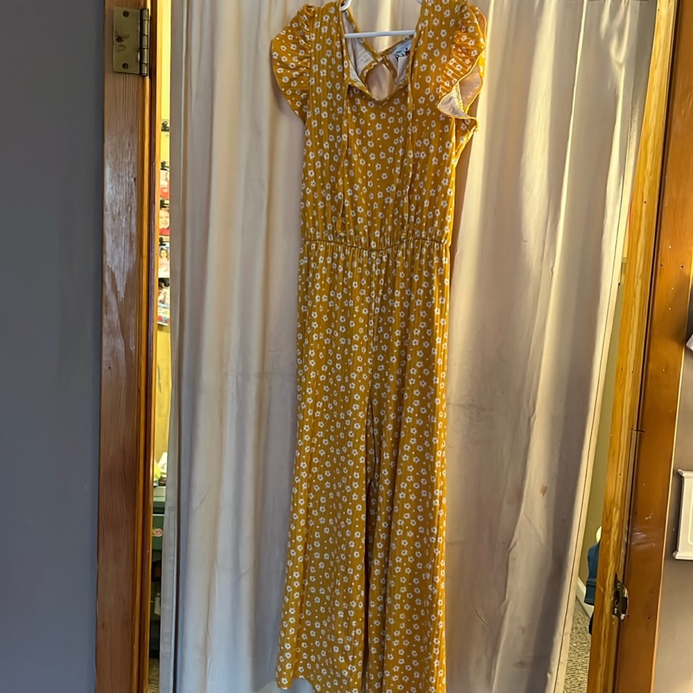 Jenna & Jesse Size 10 Pants Yellow Romper w/Flowers Size 10